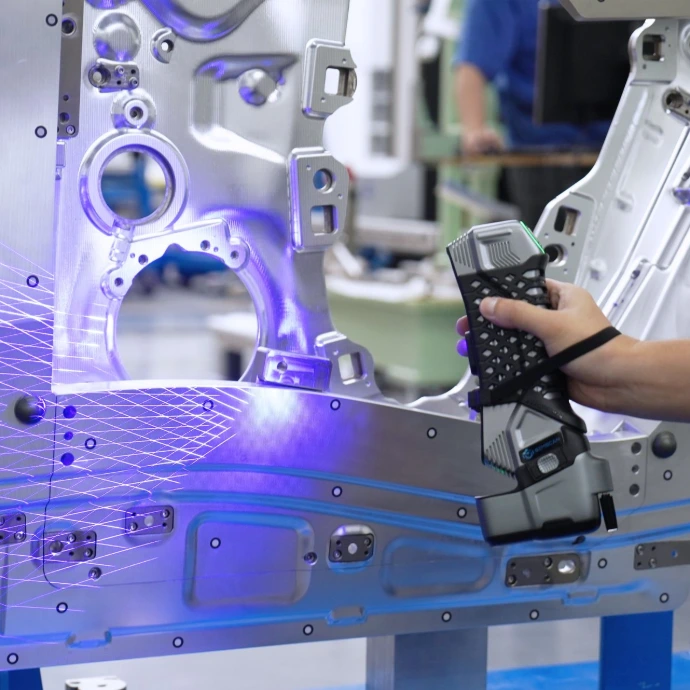 Numérisation 3D d'une pièce industrielle en atelier Triskan